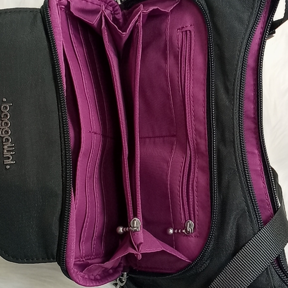 Baggallini’s Everyday Crossbody Bagg - Picture 9 of 10